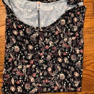 LulaRoe perfect tee